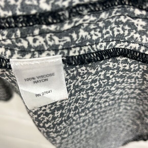 J.Jill patterned button up long sleeve blouse - Picture 3 of 6